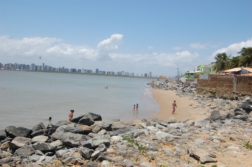 Resultado de imagem para Praia de Atalaia Nova