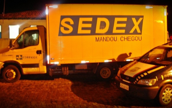 Escolta impede roubo de caminhão dos Correios